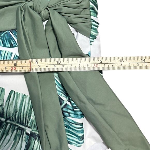 SweatyRocks Tropical Leaf One Piece Swimsuit Size M Wrap Front Tie Waist Resort - Picture 6 of 7
